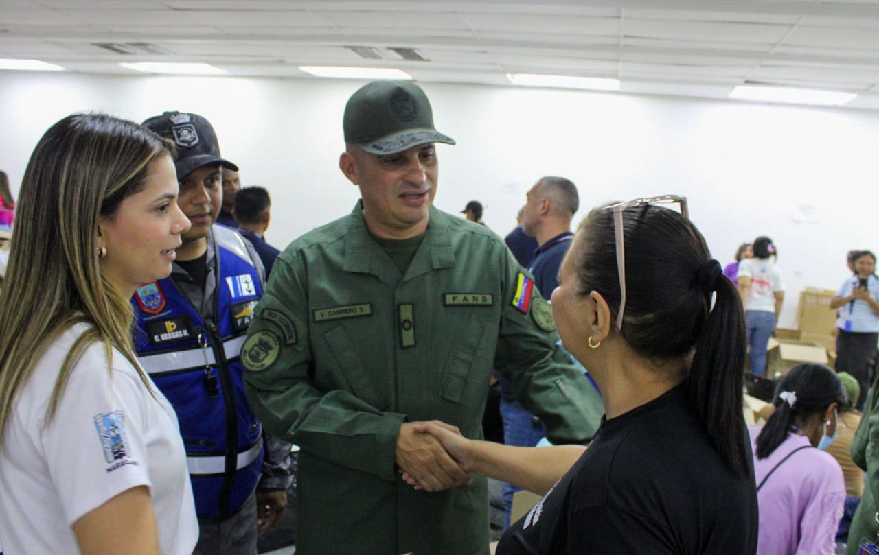 C/A Víctor Carrero, Cmdte. Estación de Guardacostas:»Alcaldía de Maracaibo y FANB apoyan sin descanso a afectados por terremotos»