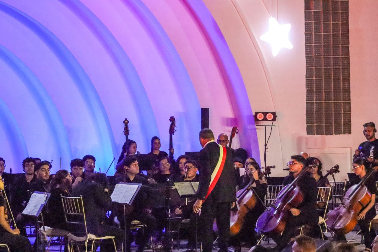 ¡En la renovada Plaza de La República! | Alcalde Di Martino:»Con este concierto sinfónico la ciudad se reencontró con su música y su esperanza»