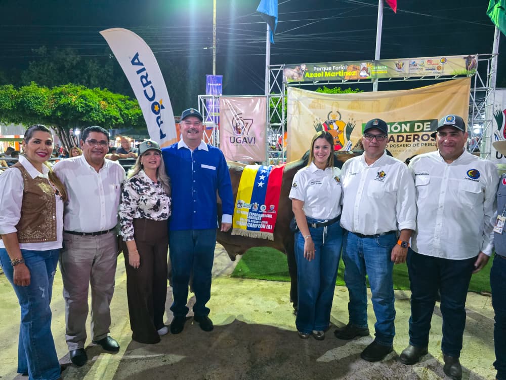 Gobernador Luis Caldera acompaña la inauguraciónde la 49ª Expoferia Comercial y Ganadera en la Villa del Rosario