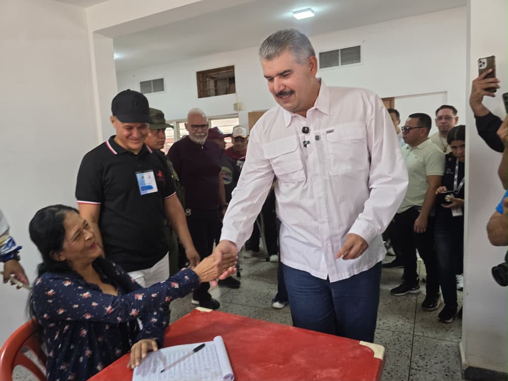 Gobernador Luis Caldera destaca importancia de la Consulta Popular e invita al pueblo participar activamente